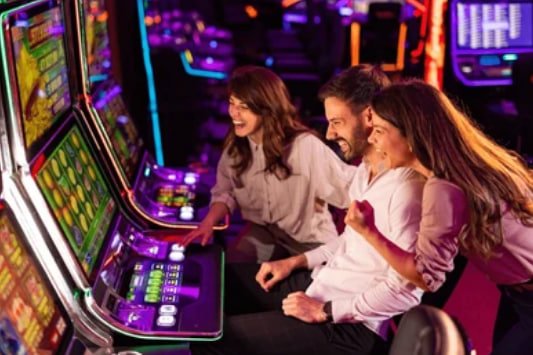 Ưu đãi hấp dẫn cho các trò chơi slot và cá cược thể thao